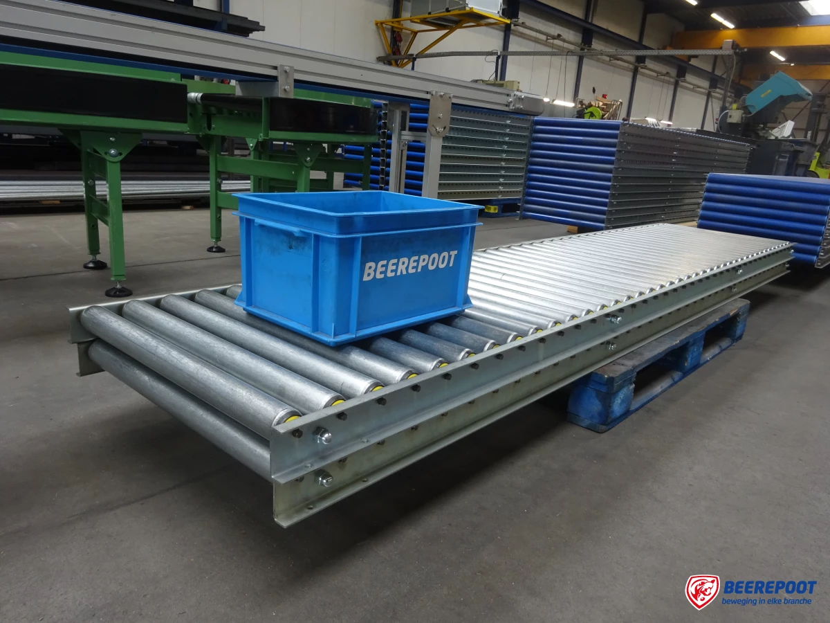 2x segment rollenbaan, stalen rollen,p/m